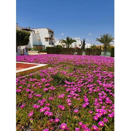 In Almeria With Shared Pool * Playas de Vera